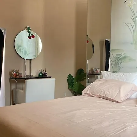 Apartament Ventimiglia 257 *